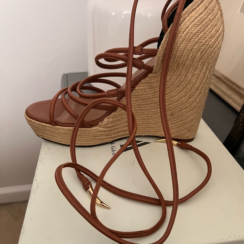 Ava & Aiden Cognac Nappa Wedges